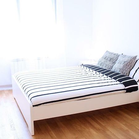 New Central Light Apartment With Private Parking Novi Sad Extérieur photo