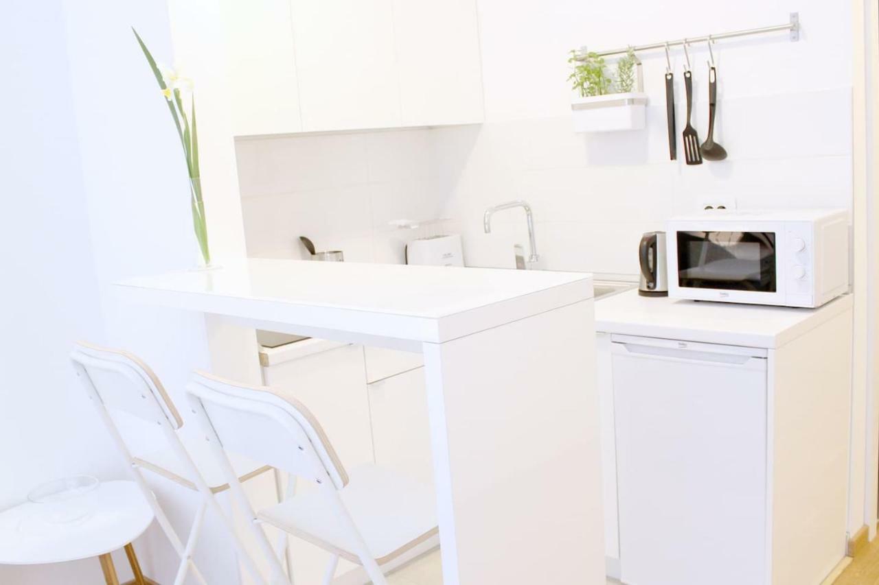 New Central Light Apartment With Private Parking Novi Sad Extérieur photo